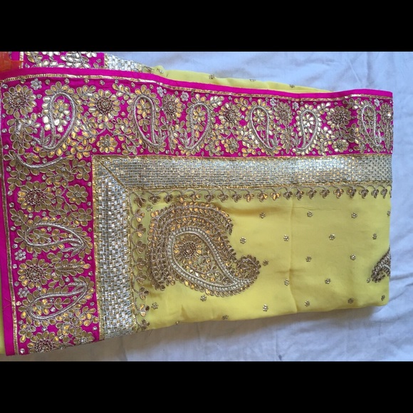 Dresses & Skirts - Heavy gotta patti saree/sari NWOT